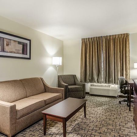 Cobblestone Inn & Suites - Bridgeport Esterno foto