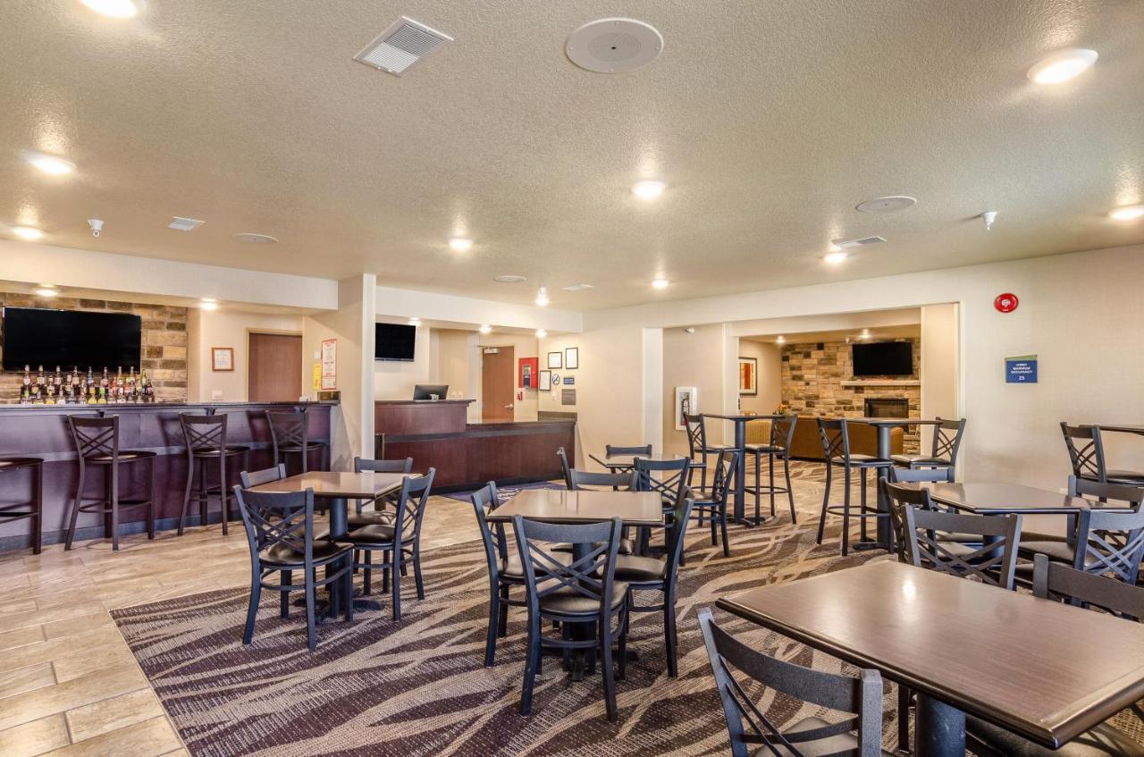 Cobblestone Inn & Suites - Bridgeport Esterno foto