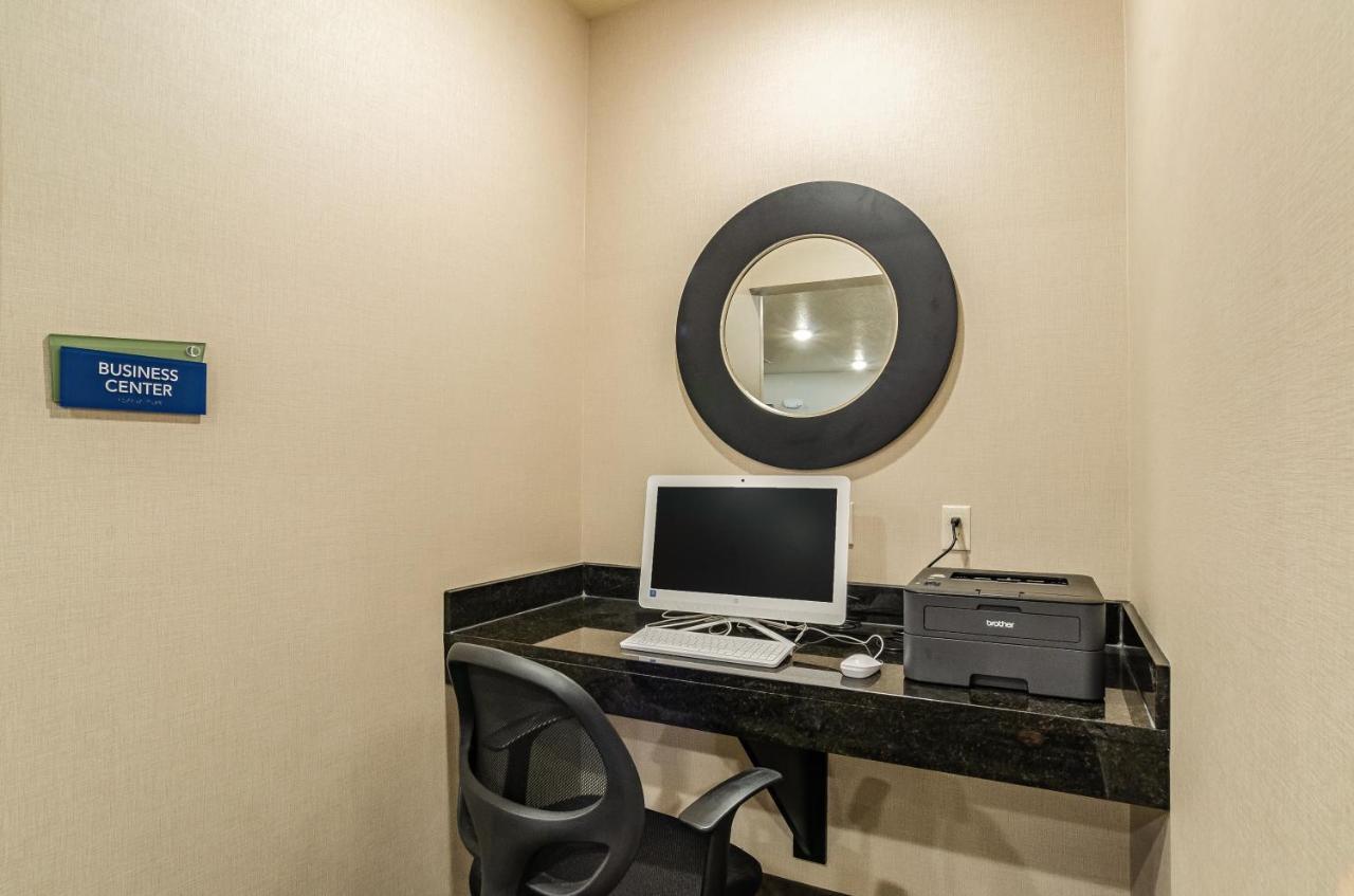 Cobblestone Inn & Suites - Bridgeport Esterno foto